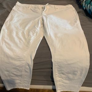 White skinny crop jeans